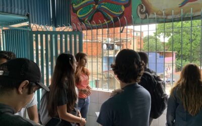 Ucabistas dan posibles soluciones de infraestructura a escuelas de la comunidad en “Gestión Ambiental”