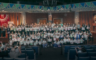152 niños de cinco parroquias de Caracas aprendieron sobre «sembrar el petróleo» en las Olimpíadas de Historia 2025-2026