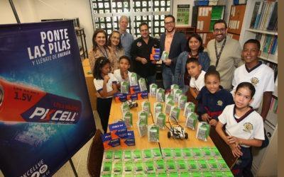 Proyecto de Robótica Educativa de la UCAB recibió donación que garantiza su actividad por dos años