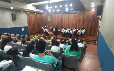La Orquesta Alma Llanera del Núcleo Junín deleitó a los asistentes del concierto por los 70 años de la UCAB