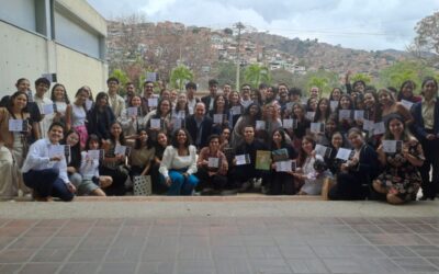 AFUERA DE LA COLMENA 2025: 53 VOLUNTARIOS UCABISTAS FORMARON A 323 ALUMNOS DE LICEOS DE CARACAS